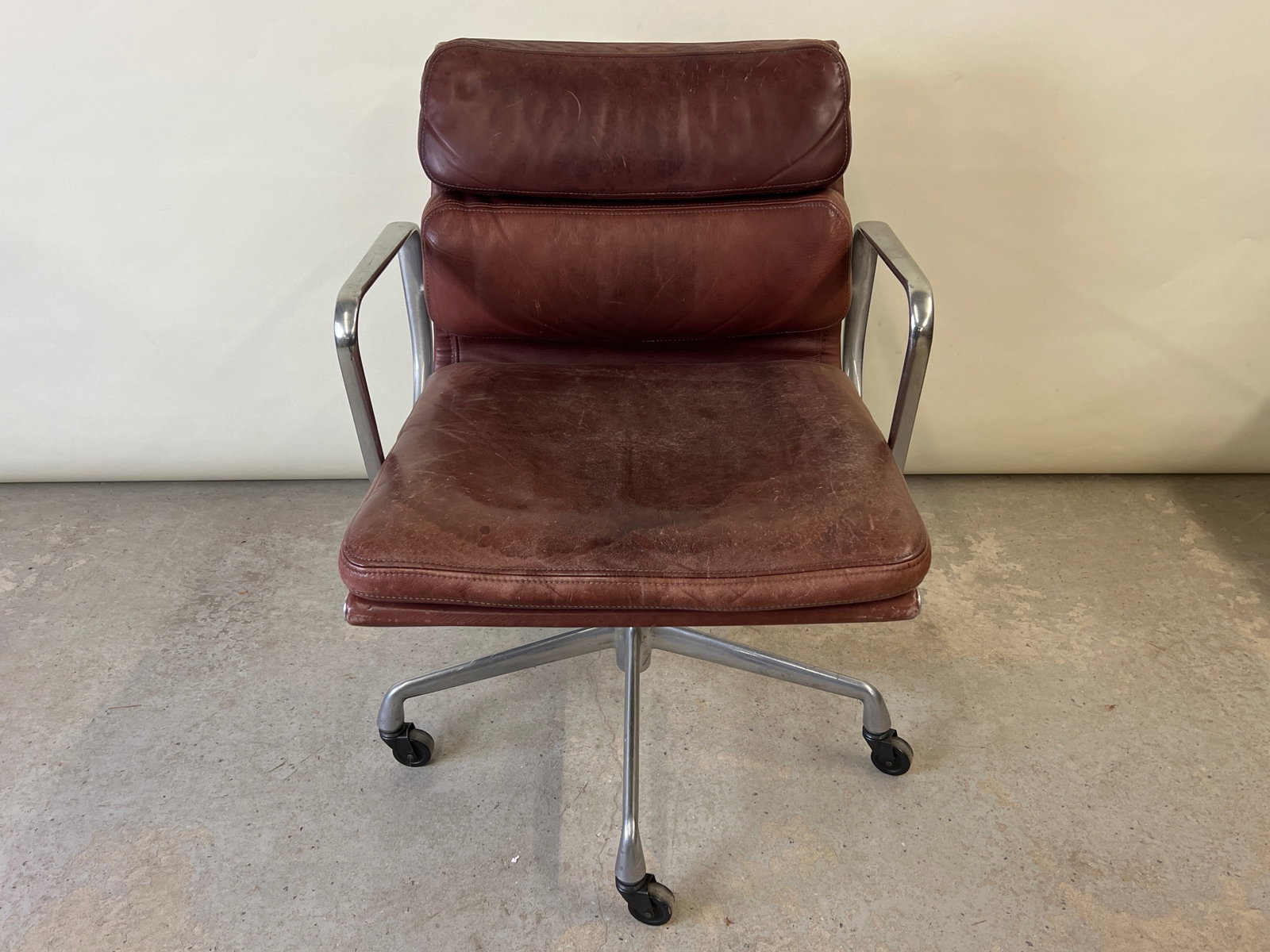 Eames Aluminum Group Office Chair - 2