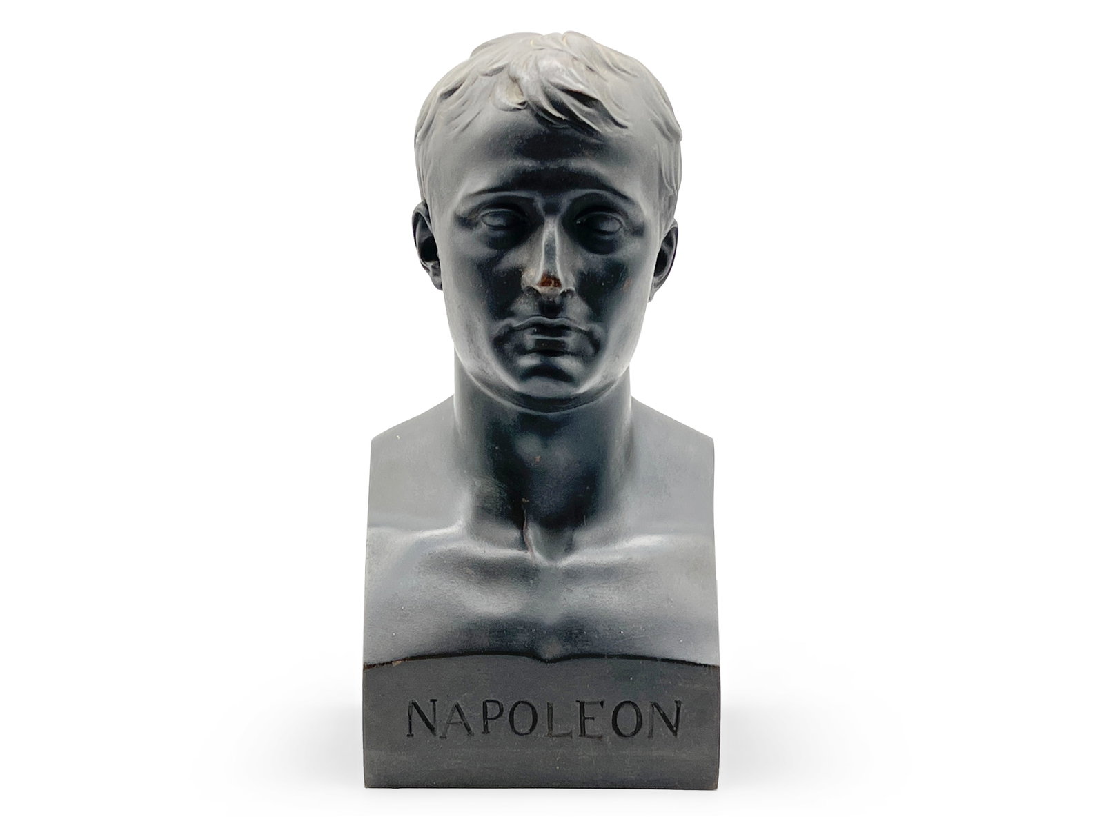 Bronze Bust of Napoleon I After Canova: A patinated bronze bust of Napoleon I after Canova. 12in tall x 5-1/2in wide x 5in deep. | Philadelphia Metro area delivery, NYC curbside delivery, and international third-party shipper information ar