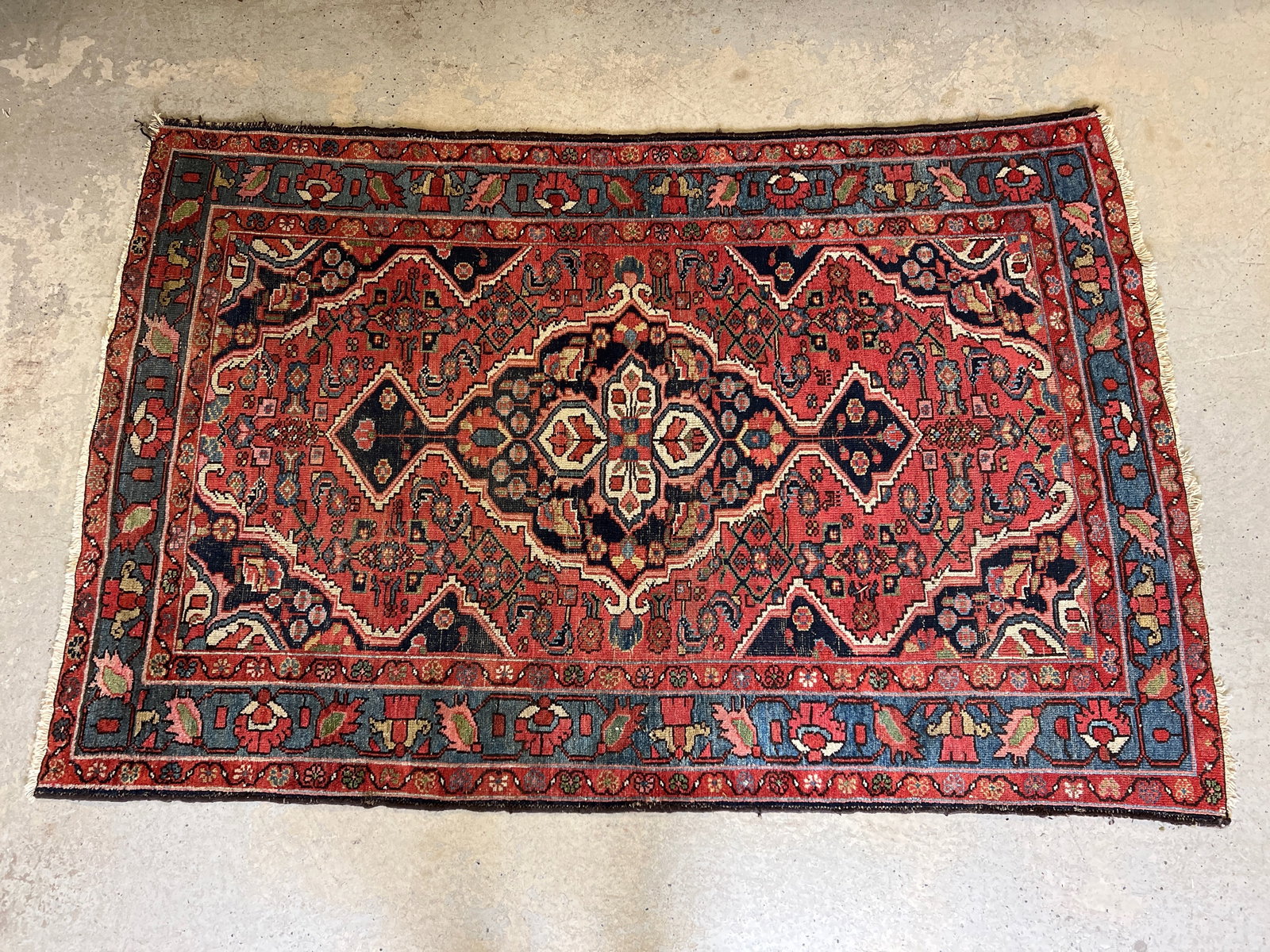 Persian Qashgai Area Carpet, 6ft 7in x 4ft 3in (1 of 7)