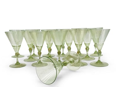 16 Green Venetian Cordial Glasses