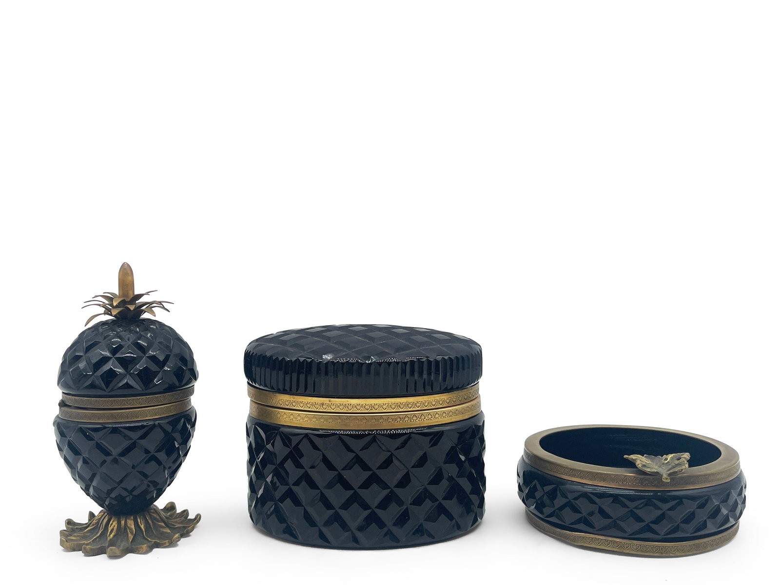 Three-Piece Amethyst Cut Glass Smoking Set (1 of 10)