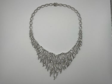 18K White Gold Diamond Necklace