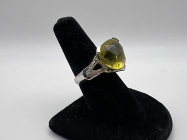 14K White Gold Like Quartz Cocktail Ring