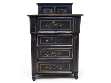 Schohrie County Miniature Wood Dresser