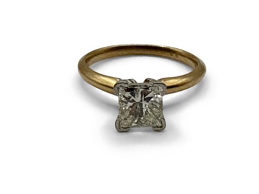 Diamond Solitaire Engagement Ring in 14K Gold