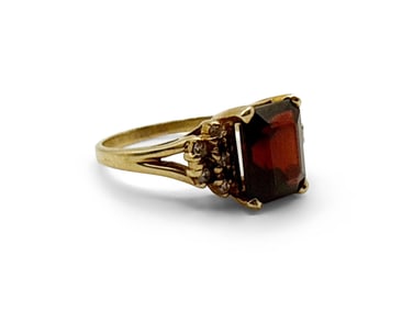 14K Garnet and Diamond Ring