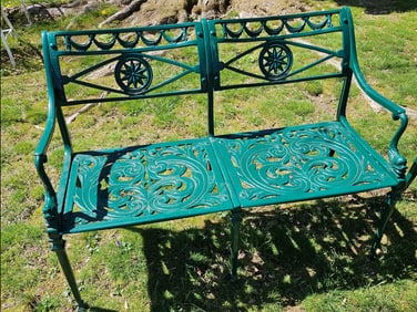 Kenneth Lynch & Sons (attrib.) Garden Bench