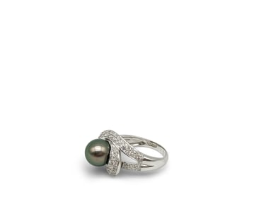 14K White Gold, Tahitian Pearl, and Diamond Ring