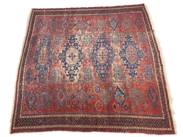 Soumak Area Carpet, 9ft 3in x 9ft 7in