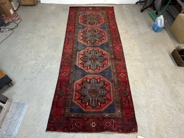 Persian Wool Runner, 9ft 8in x 3ft 9in