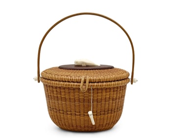 Signed Nantucket Basket Purse