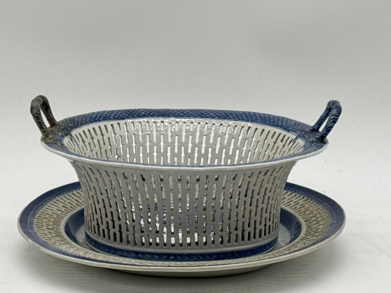 Chinese Canton Reticulated Chestnut Basket and Underplate (1 of 9)