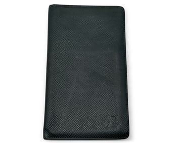 Louis Vuitton Taiga Leather Wallet