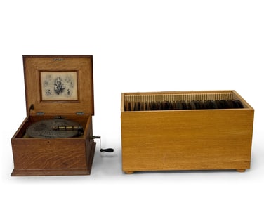 Regina Oak Case Disc Music Box