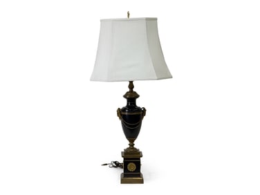 Neoclassical-style Urn Form Table Lamp