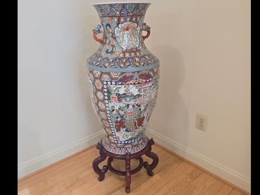 Chinese Porcelain Famille Rose Floor Vase