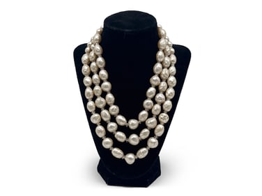 Schiaparelli Costume Baroque Pearl Necklace