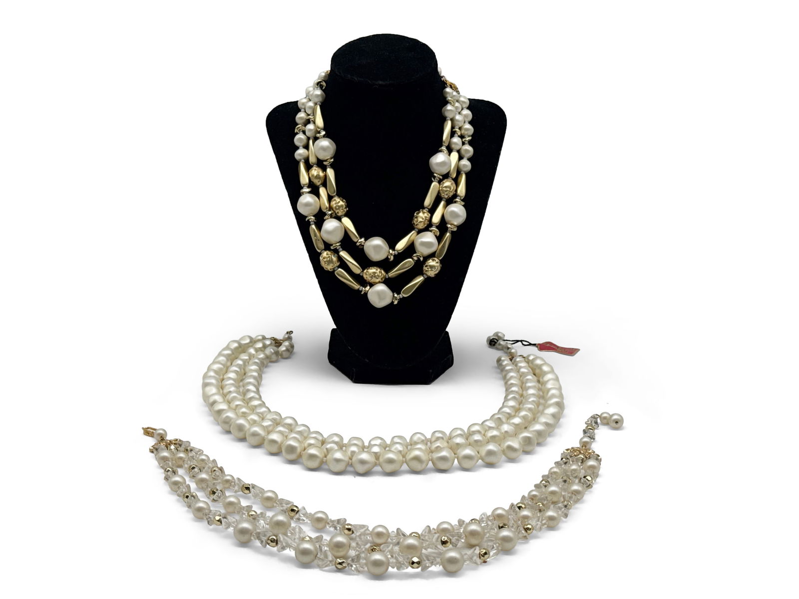 3 Schiaparelli Faux Pearl Costume Necklaces (1 of 8)