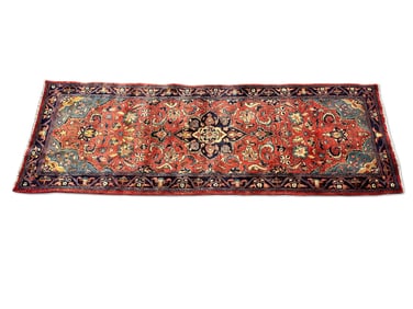 Persian Runner, 3ft 5in x 9ft 7in