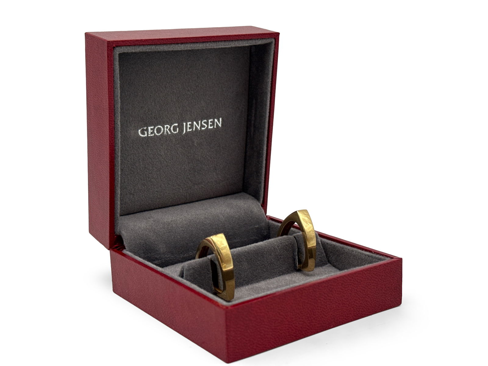 Georg Jensen 18K Yellow Gold Lobster Cufflinks: A pair of Ragnar R. Jorgensen for Georg Jensen 18K yellow gold lobster cufflinks. Marked Jensen 18K on interior. Style number 1222. Includes original Georg Jensen box. 6.9 dwt. 1in tall x 1in wide. |