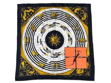 Hermès Dies et Hors Astrology Silk Scarf
