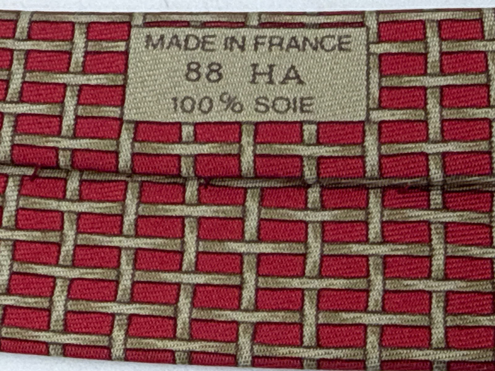 Two Hermès Paris Patterned Silk Ties - 7