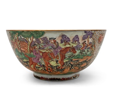 Chinese Export-Style Hunt Scene Serving Bowl