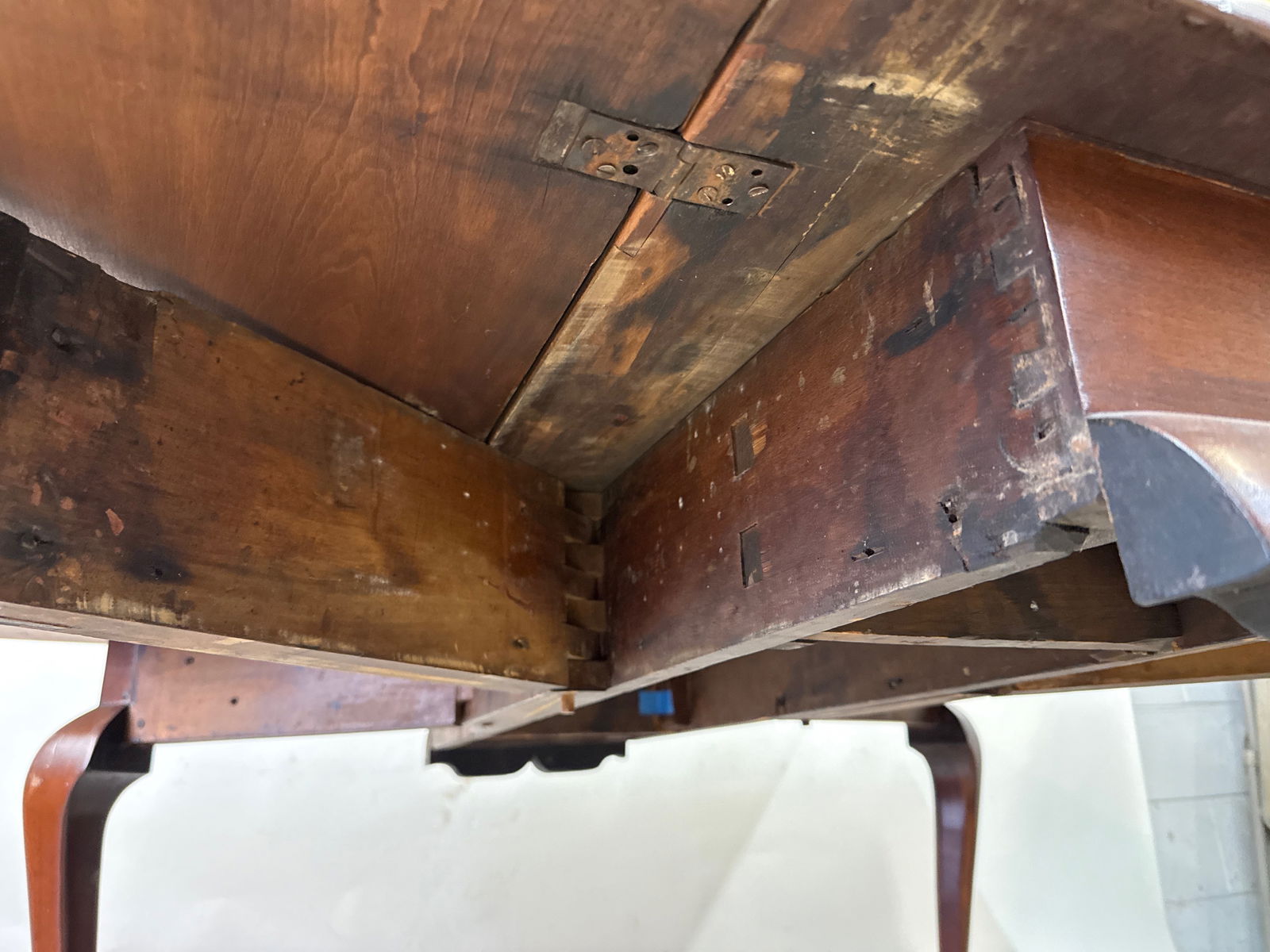 American Chippendale Drop-Leaf Dining Table - 5