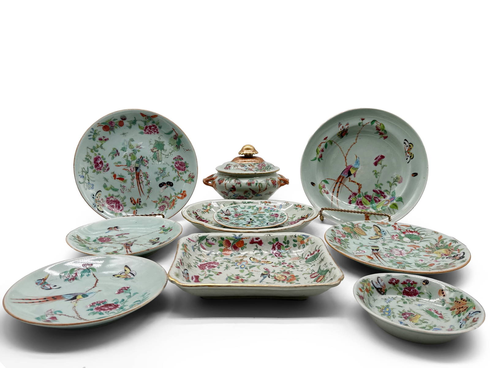 10 Pieces of Chinese Celadon Famille Rose