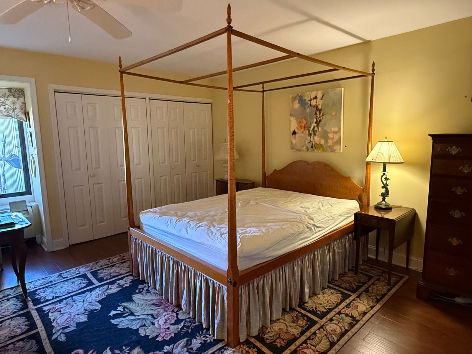 Eldred Wheeler Tiger Maple Queen-size Canopy Bed (1 of 5)