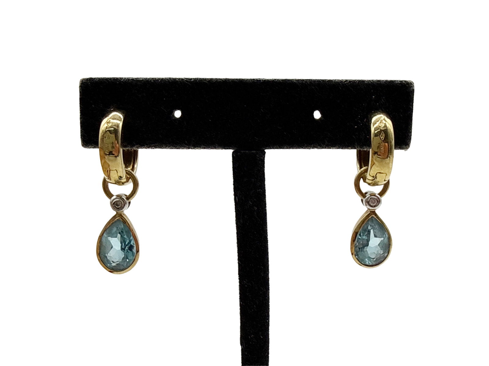 Pair of 18K Yellow Gold Pendant Earrings (1 of 5)