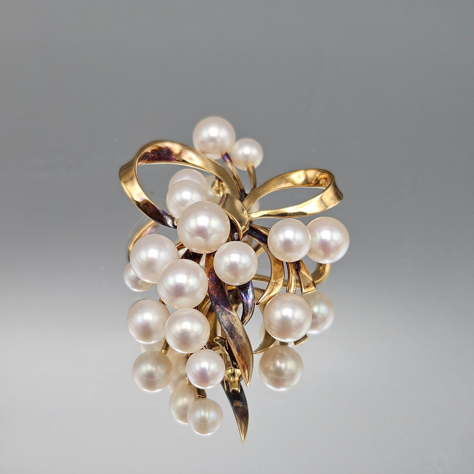 14K Gold and Pearl Ribbon Brooch (1 of 5)