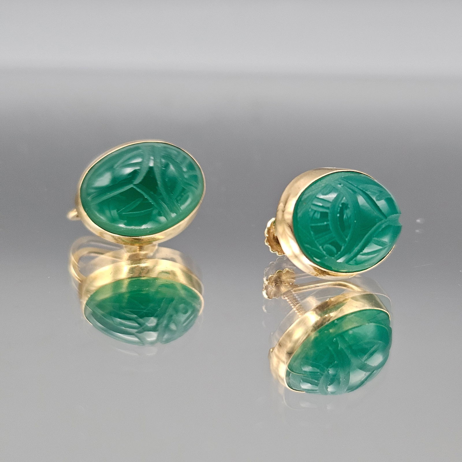 14K Gold and Jade Scarab Screw-back Earrings (1 of 4)