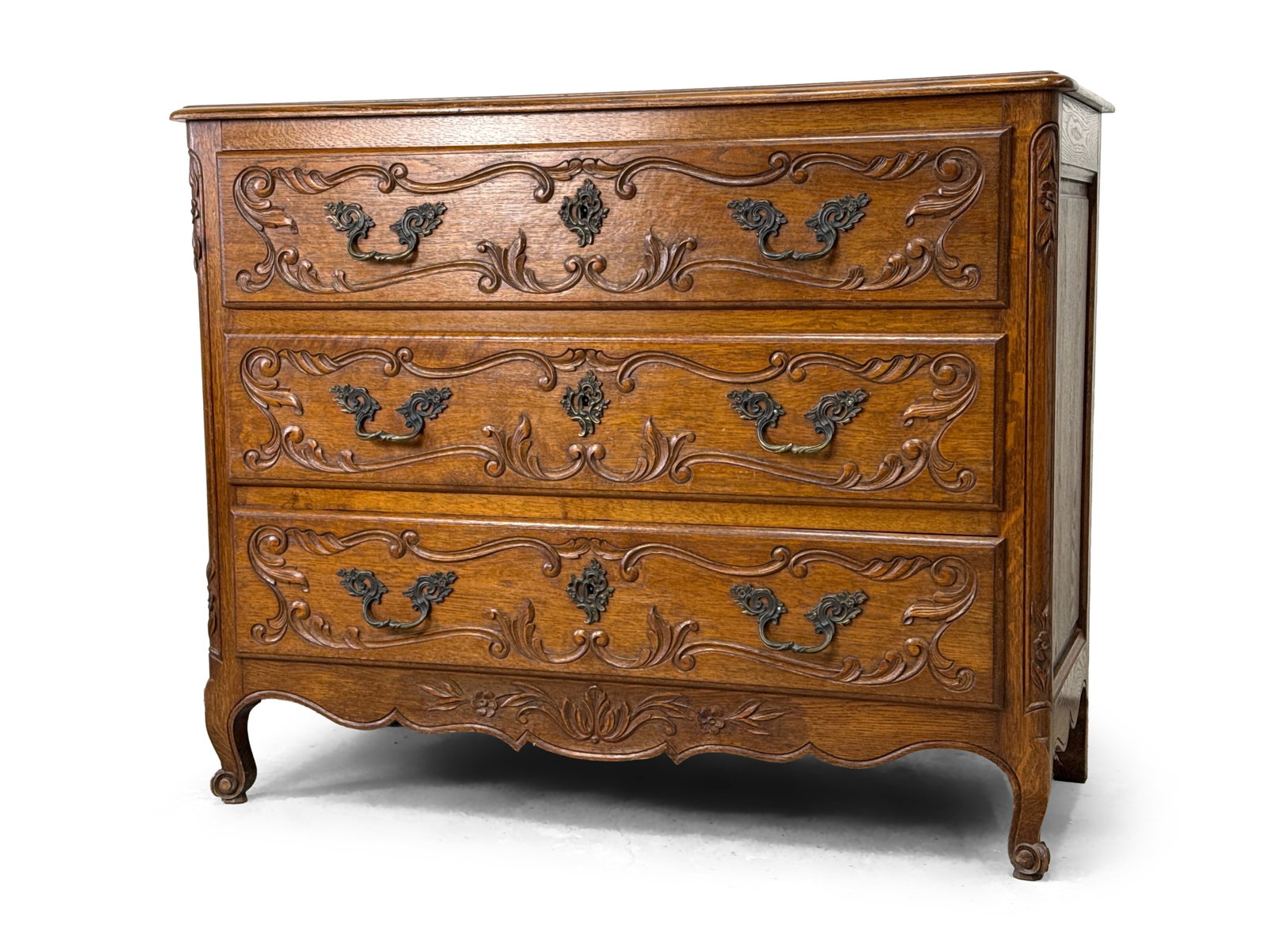 French Louis XV-style Oak Commode Chest (1 of 6)