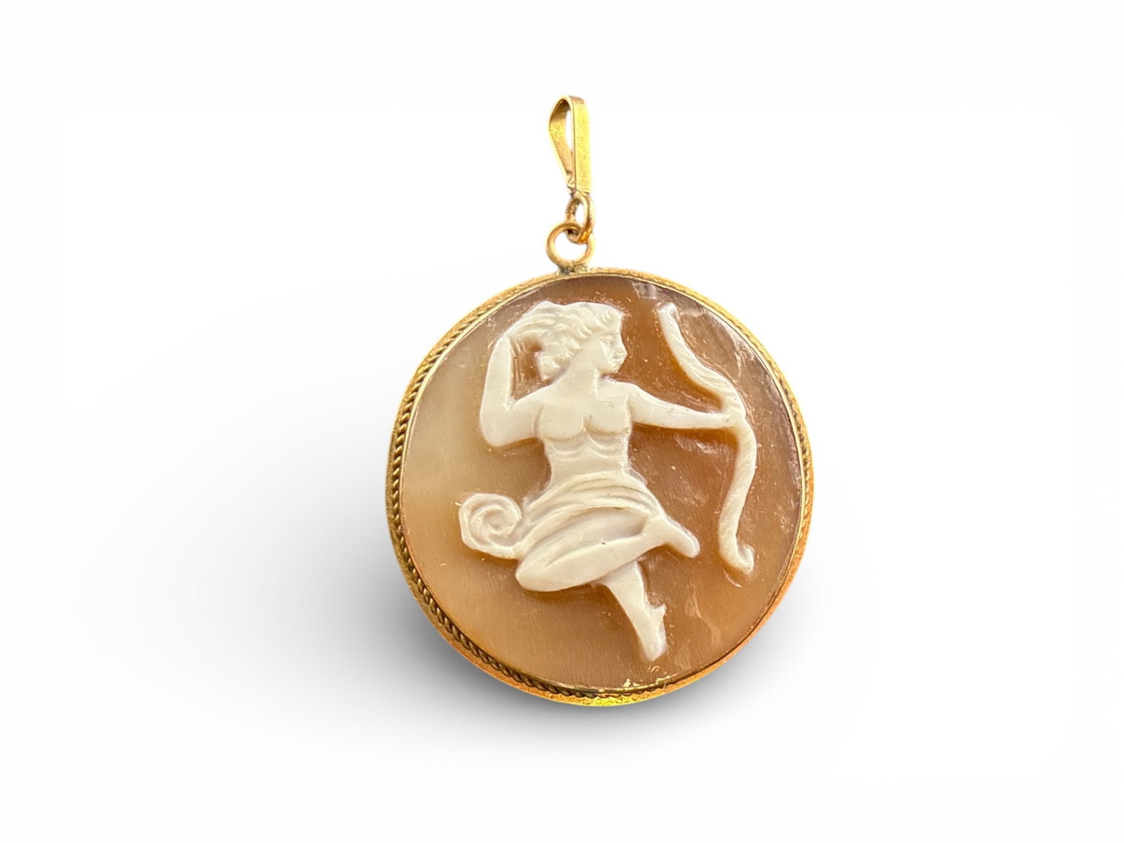 14K Gold Cameo Pendant (1 of 4)