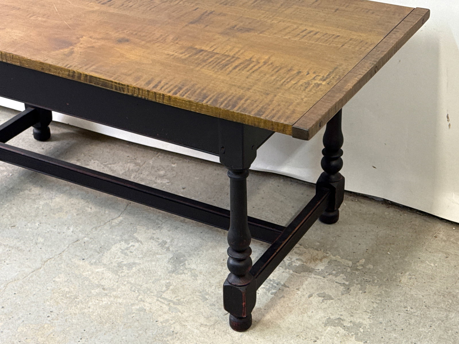 Tiger Maple Top Tavern Coffee Table - 4