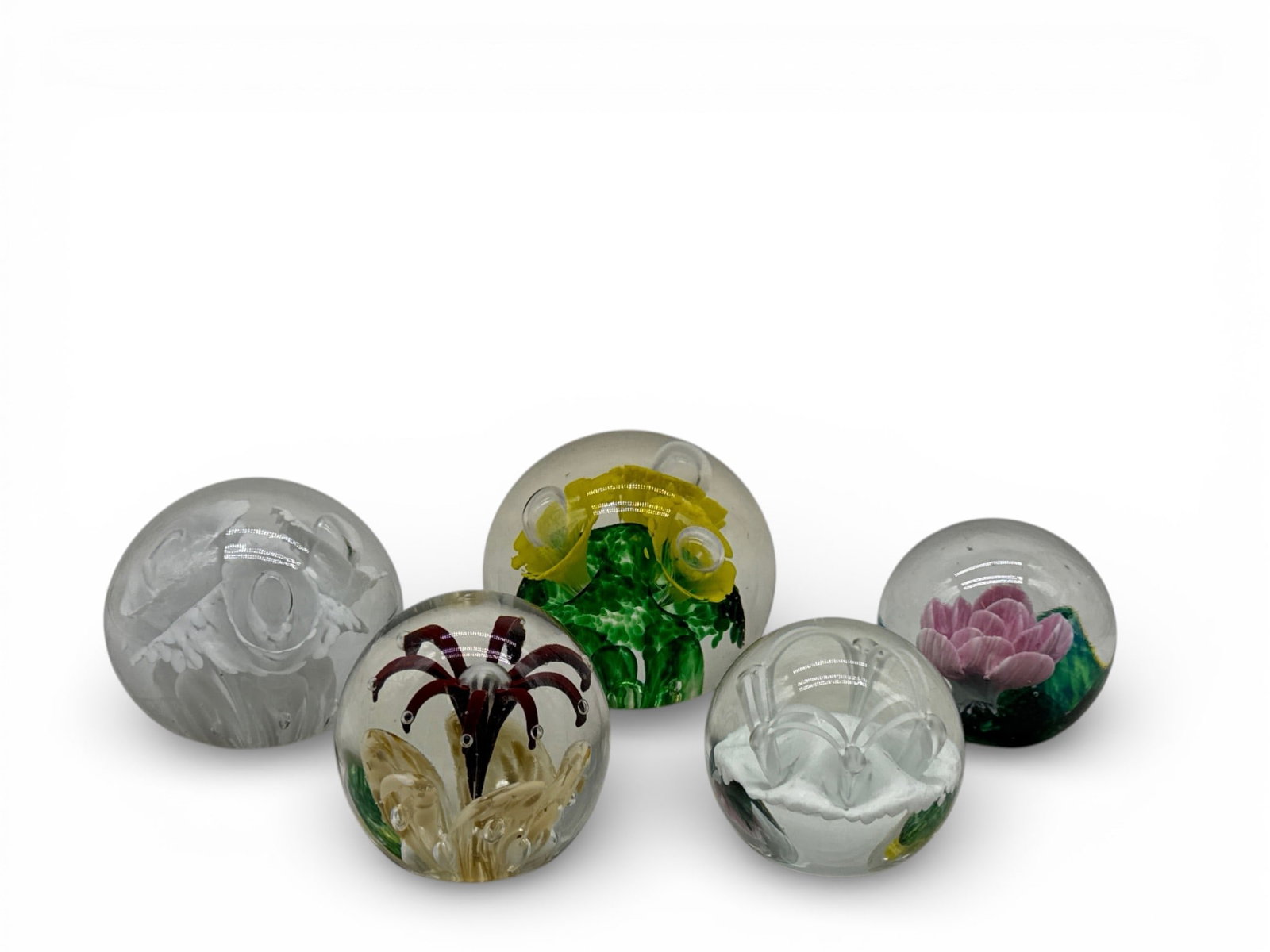 Five Art Glass Floral Paperweights (1 of 11)