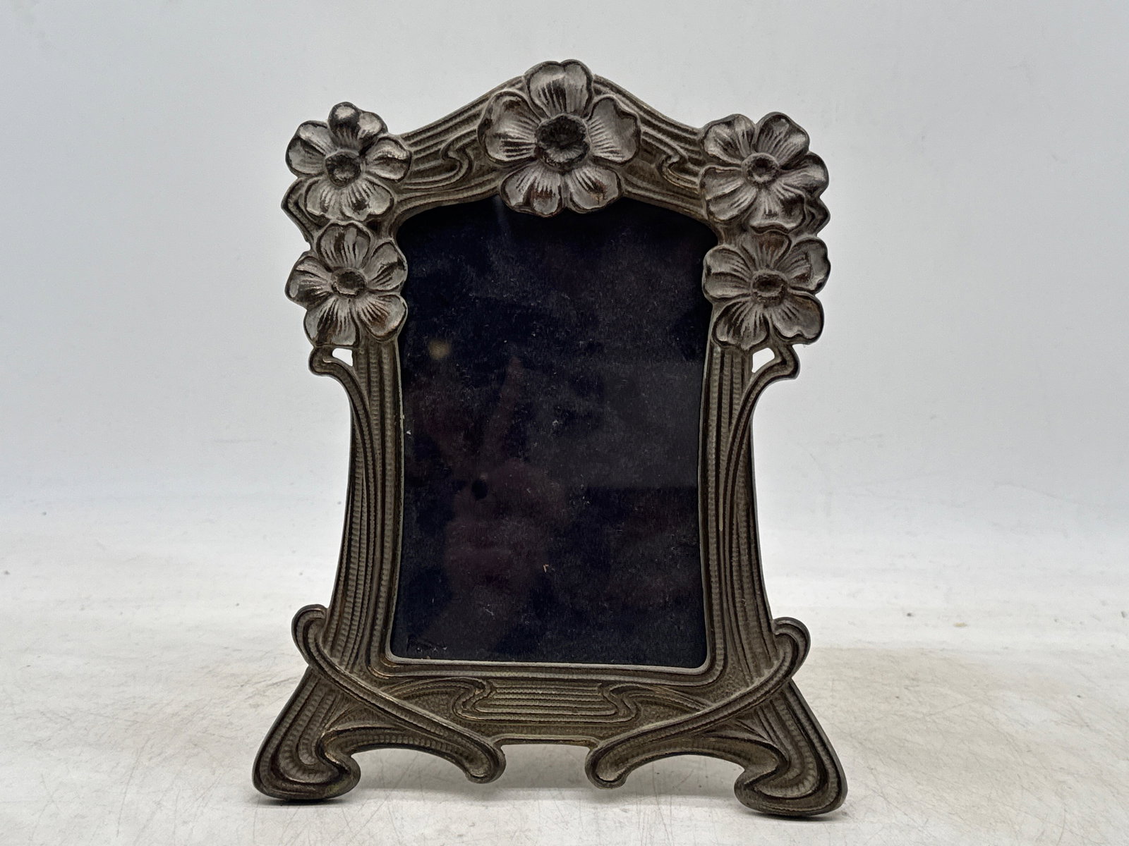 Five Art Nouveau Frames - 6