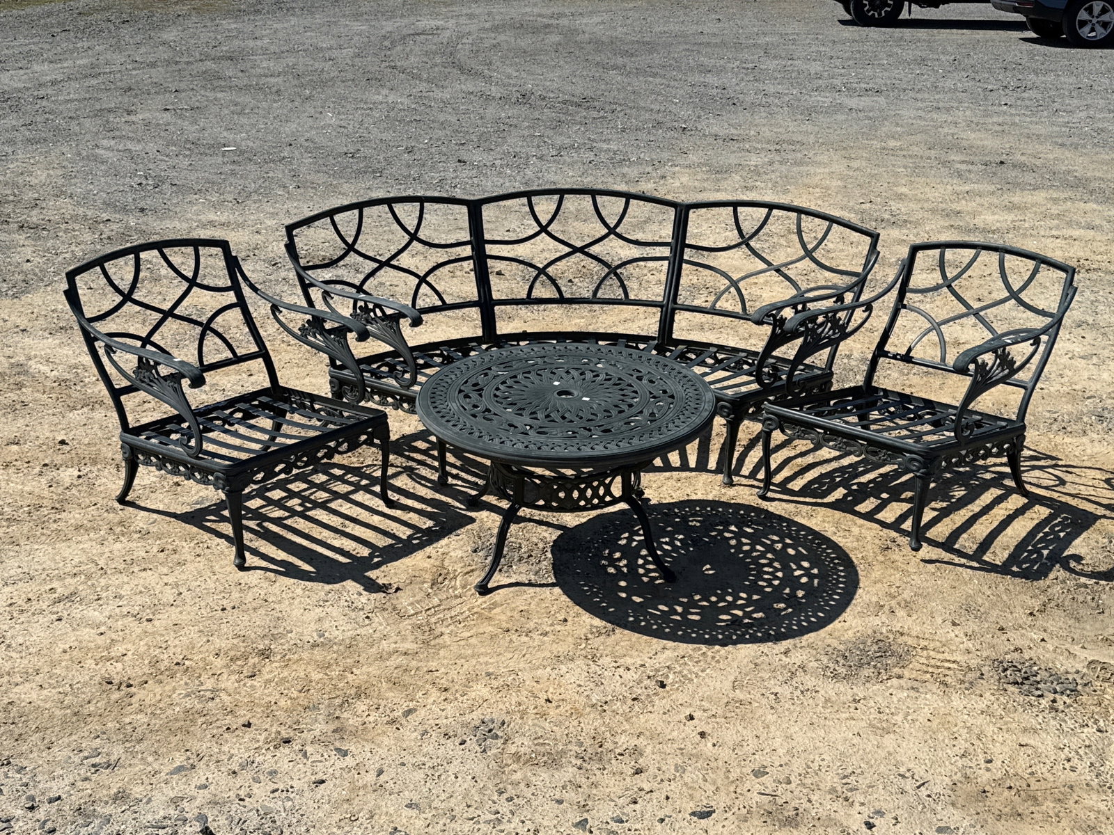 Brown Jordan Day Lily Cast Aluminum Patio Lounge Set (1 of 7)