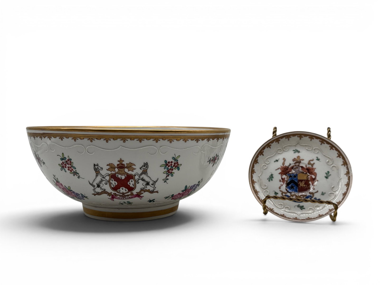 Samson et Cie Armorial Porcelain Bowl and Saucer (1 of 7)