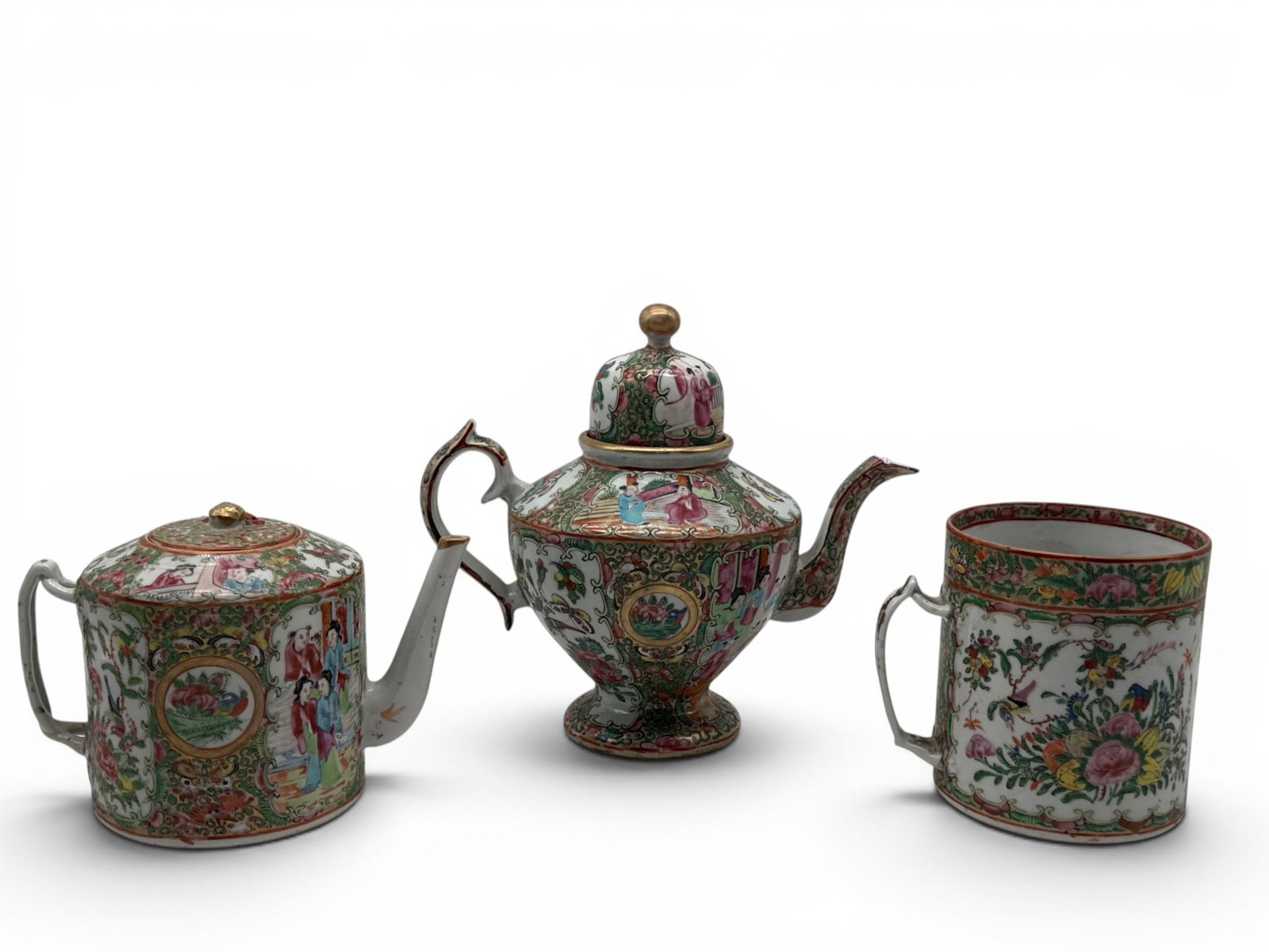 Chinese Export Rose Medallion Teapots and Mug (1 of 14)