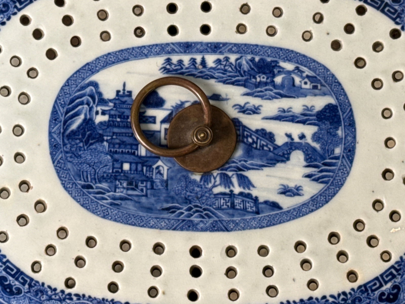 Chinese Export Porcelain Strainer Table - 4