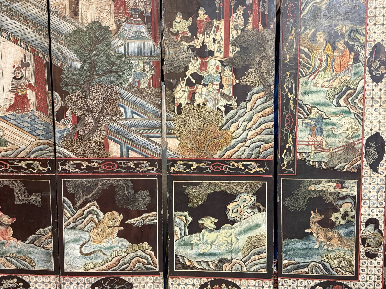 Chinese Twelve-Panel Coromandel Lacquer Screen - 4