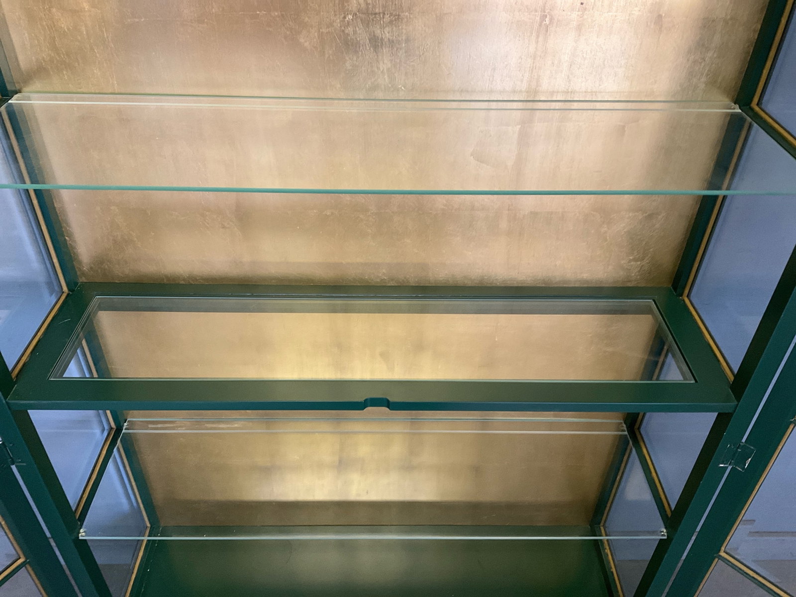 Chinoiserie Green Lacquer Pagoda Display Cabinet - 8