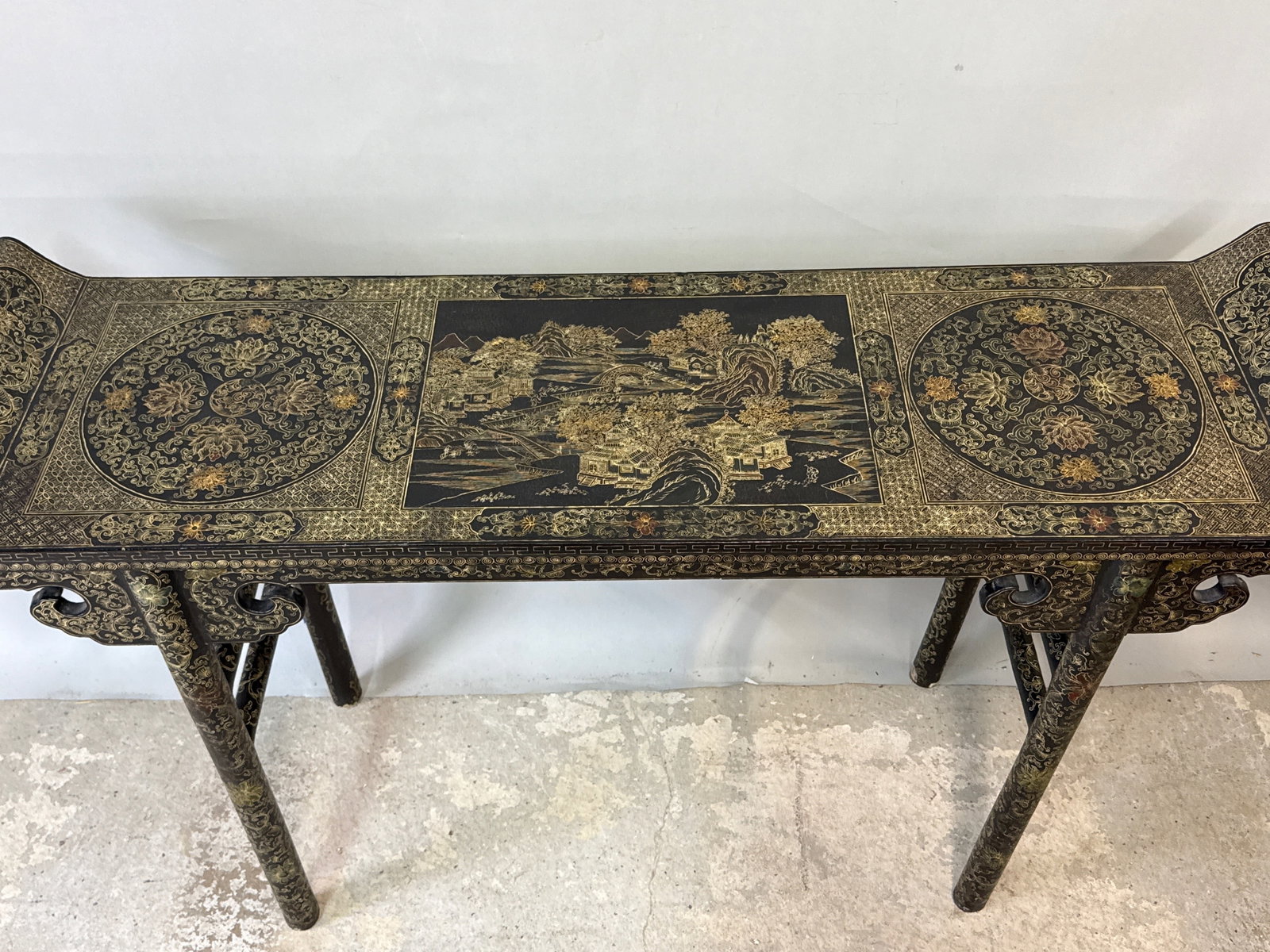 Chinese Polychrome-Decorated Lacquer Altar Table - 2