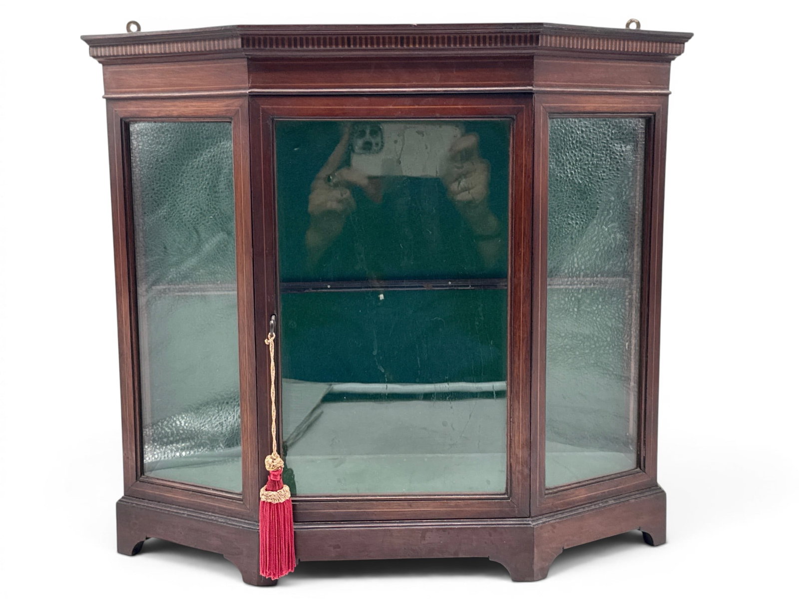 Mahogany Table Top/Hanging Curio Cabinet: A mahogany table top or hanging curio cabinet with an inlaid line border and green felted interior. Key is present. 16-1/2in tall x 18-1/2in wide. | You have additional shipping options, and are not r