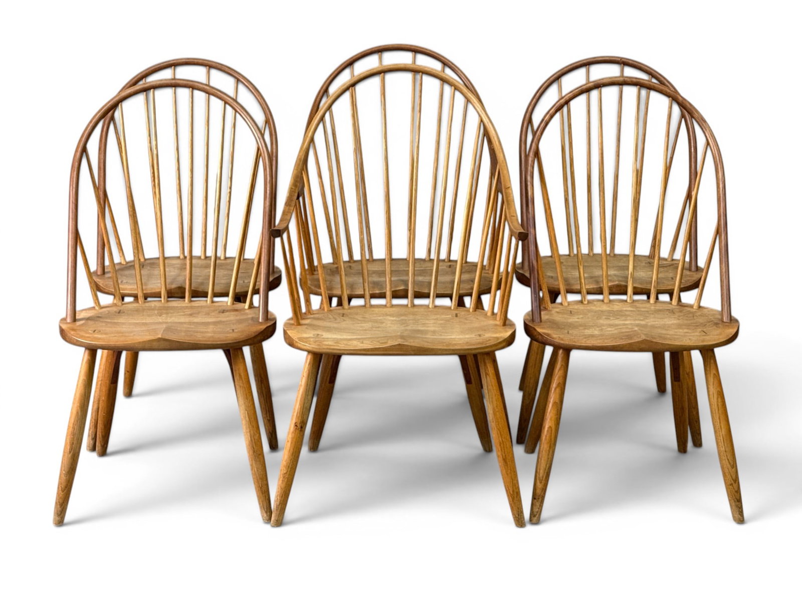 Six Thomas Moser Windsor Dining Chairs (1 of 7)