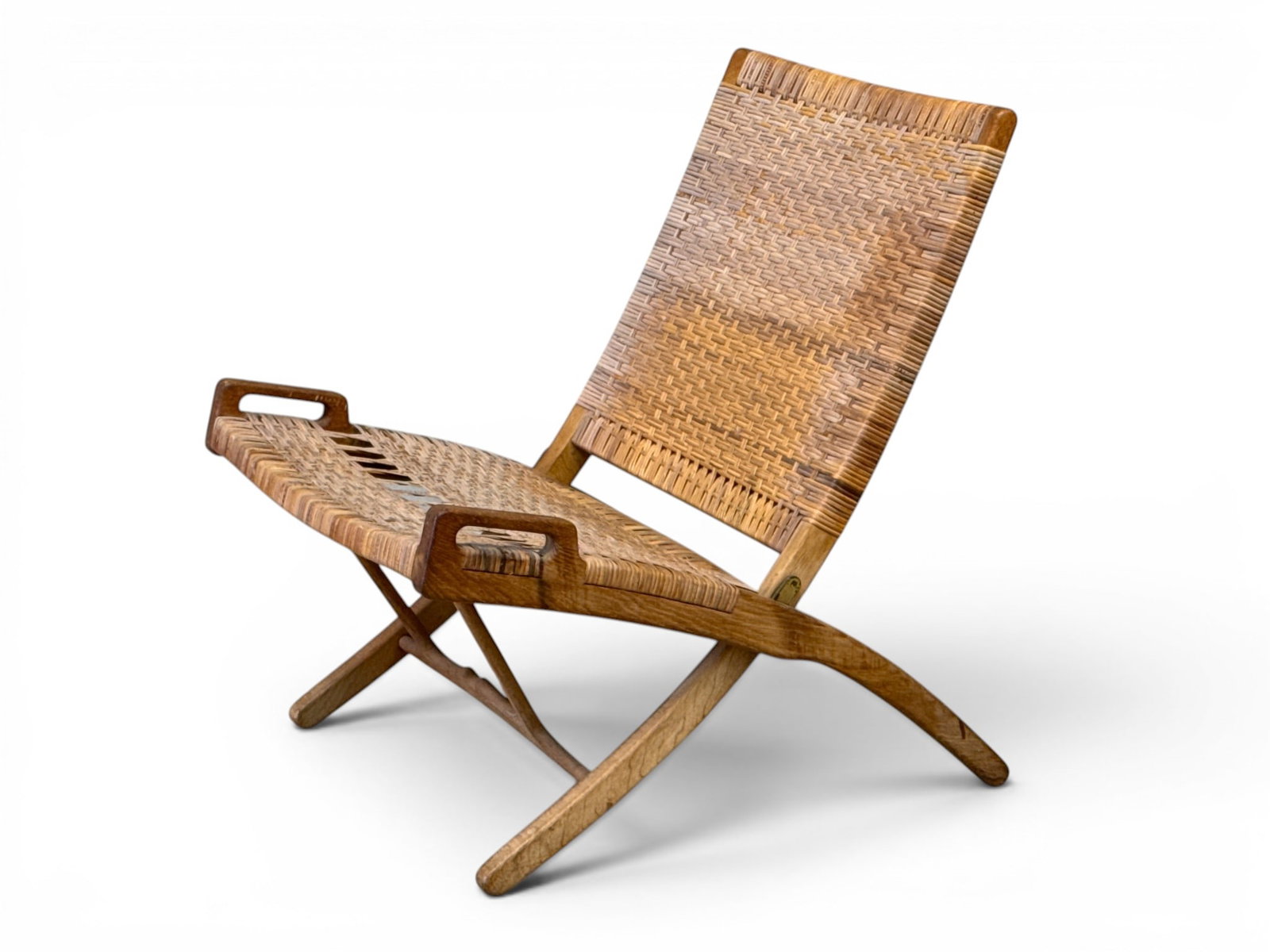 Hans Wegner for Johannes Hansen Folding Lounge Chair: A Hans Wegner for Johannes Hansen Folding Lounge Chair. Branded mark. | You have additional shipping options, and are not required to use Live Shipping. Additional shipping and delivery details are av