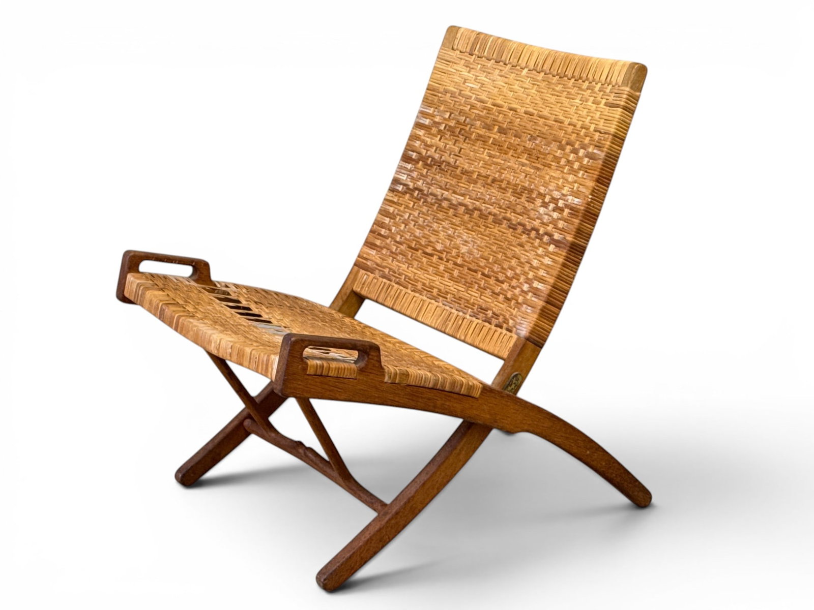Hans Wegner for Johannes Hansen Folding Lounge Chair: A Hans Wegner for Johannes Hansen Folding Lounge Chair. Branded mark. | You have additional shipping options, and are not required to use Live Shipping. Additional shipping and delivery details are av