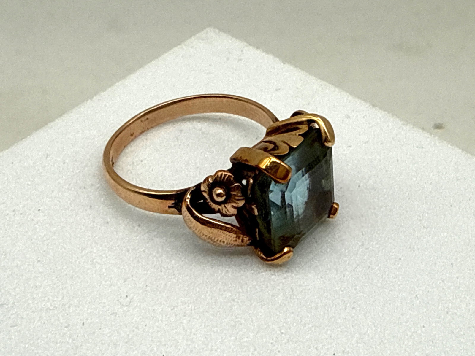 14K Rectangular Aquamarine Ring - 4